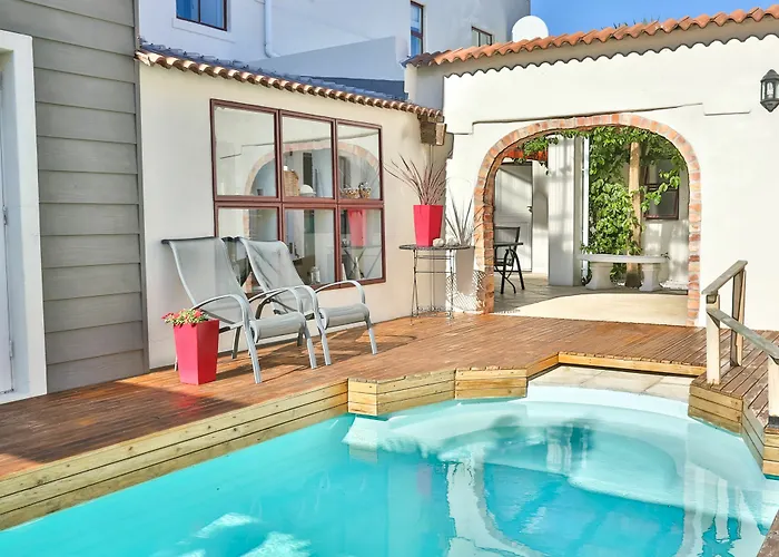 Abington Manor Fish Hoek Guesthouse